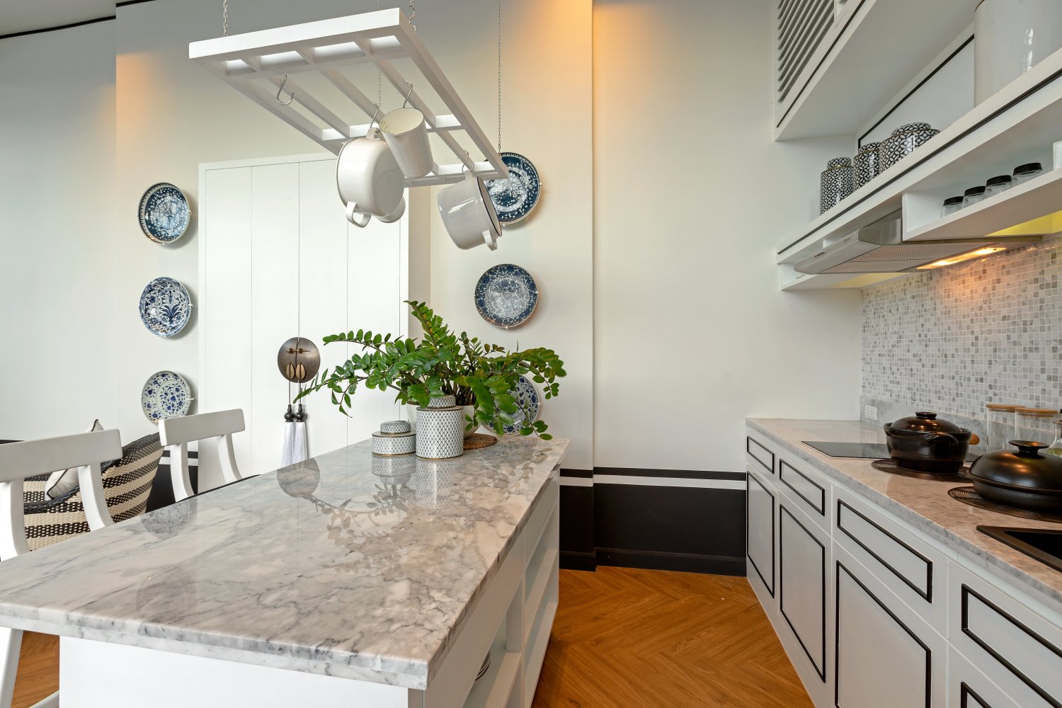 Property image - full photo 10