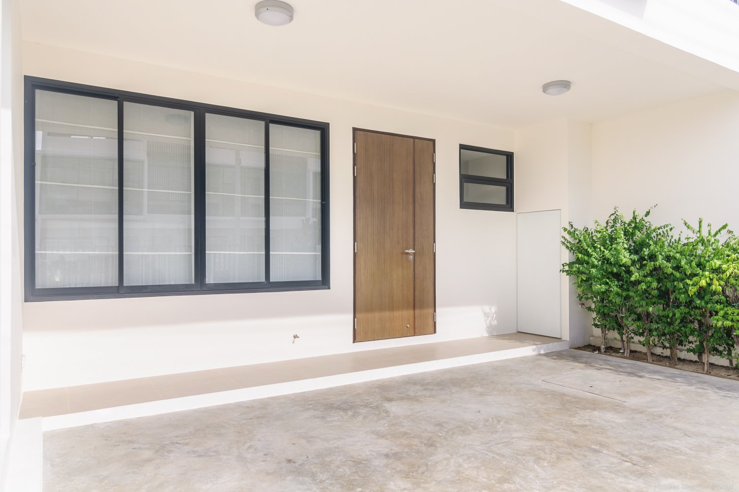 Property image - full photo 13