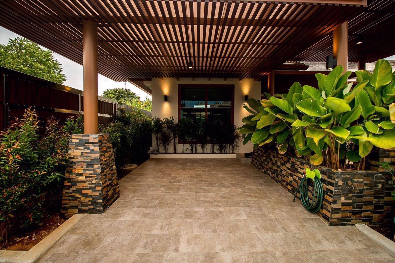 Property image - full photo 10