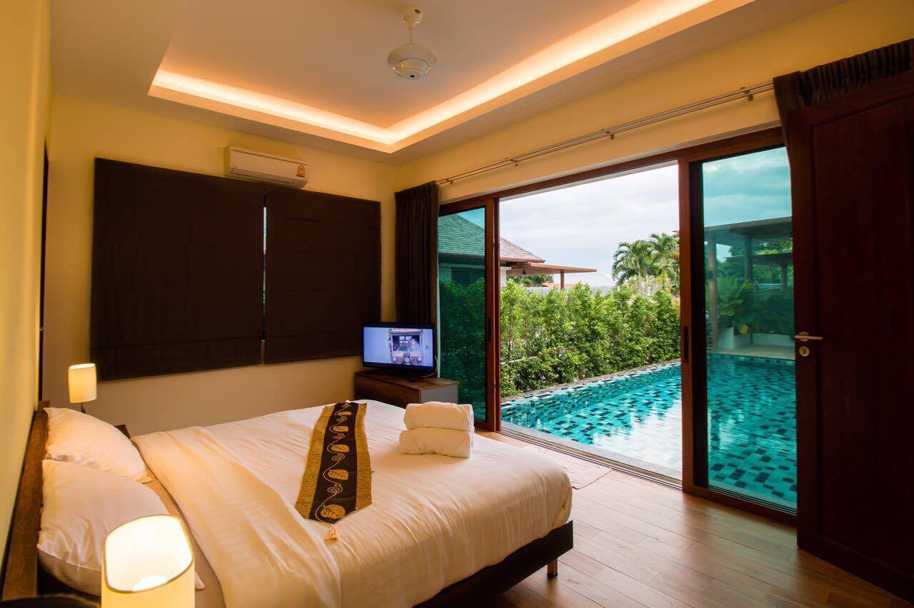 Property image - full photo 4