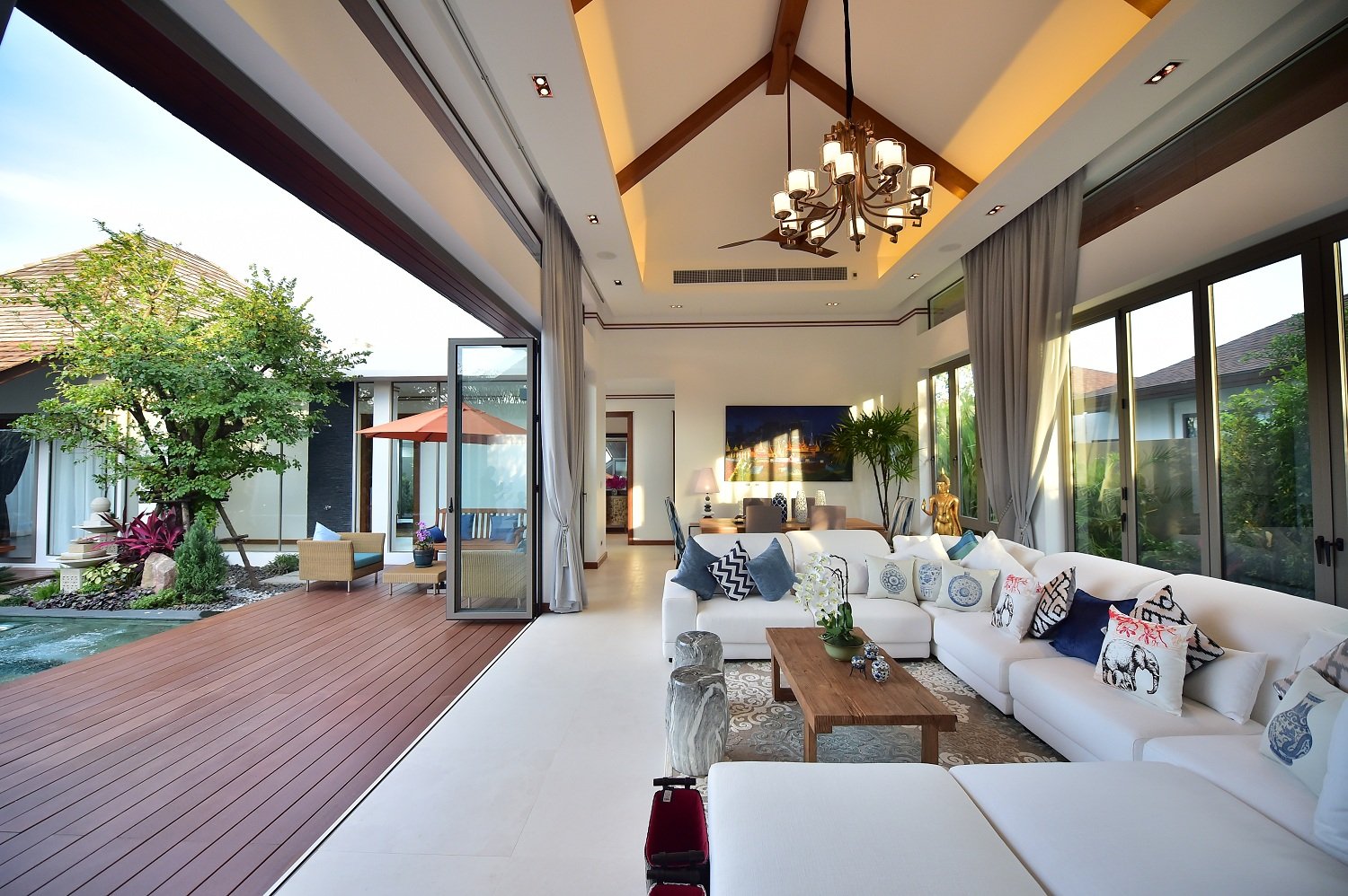 Property image - full photo 8