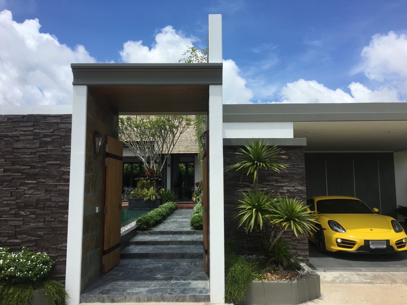 Property image - full photo 11