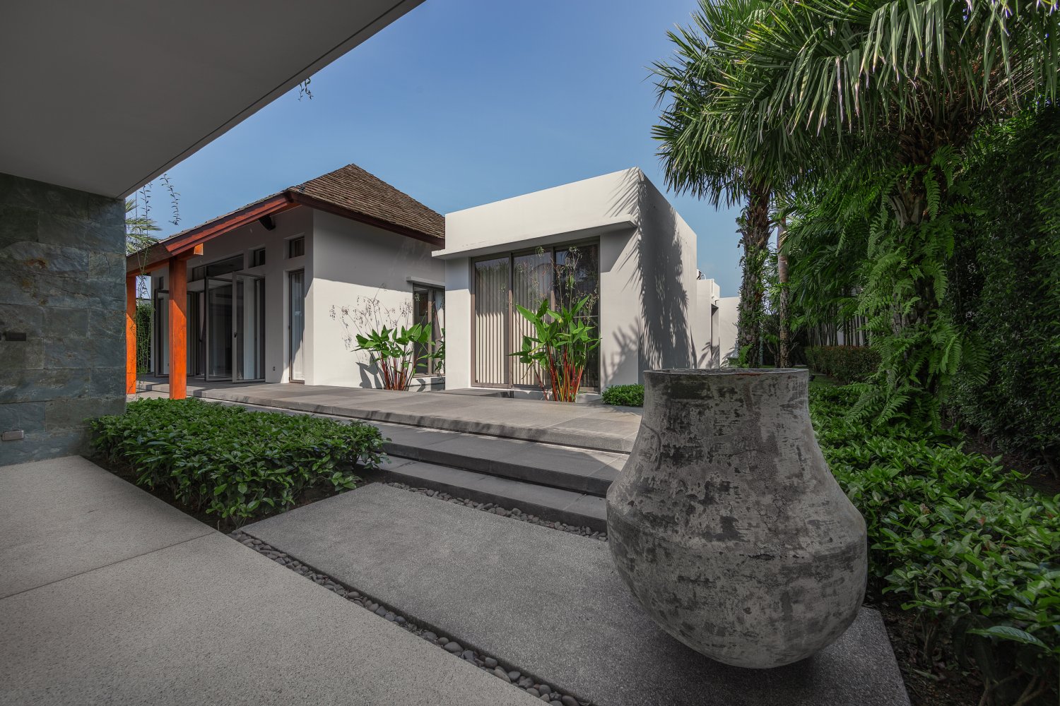 Property image - full photo 35
