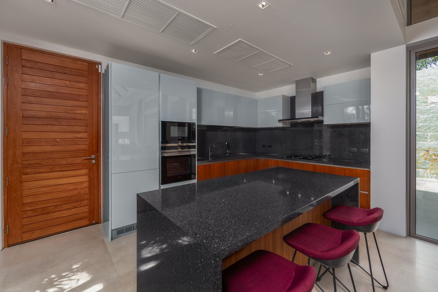 Property image - full photo 59