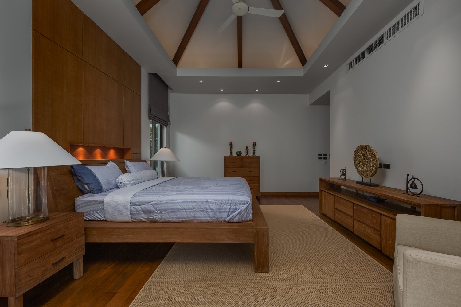 Property image - full photo 79