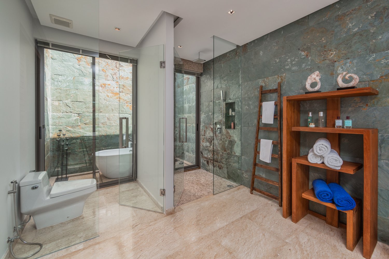 Property image - full photo 86