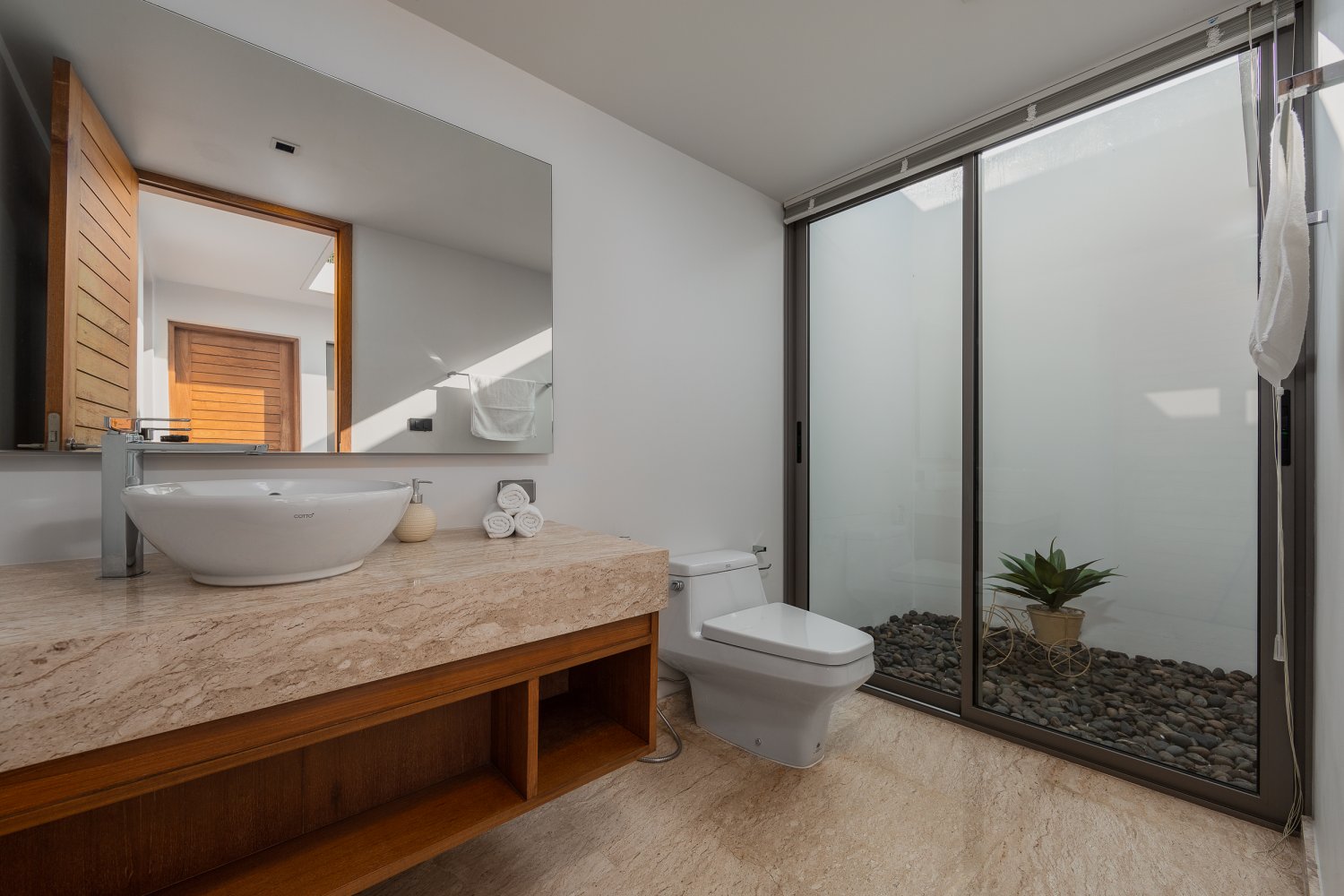 Property image - full photo 113