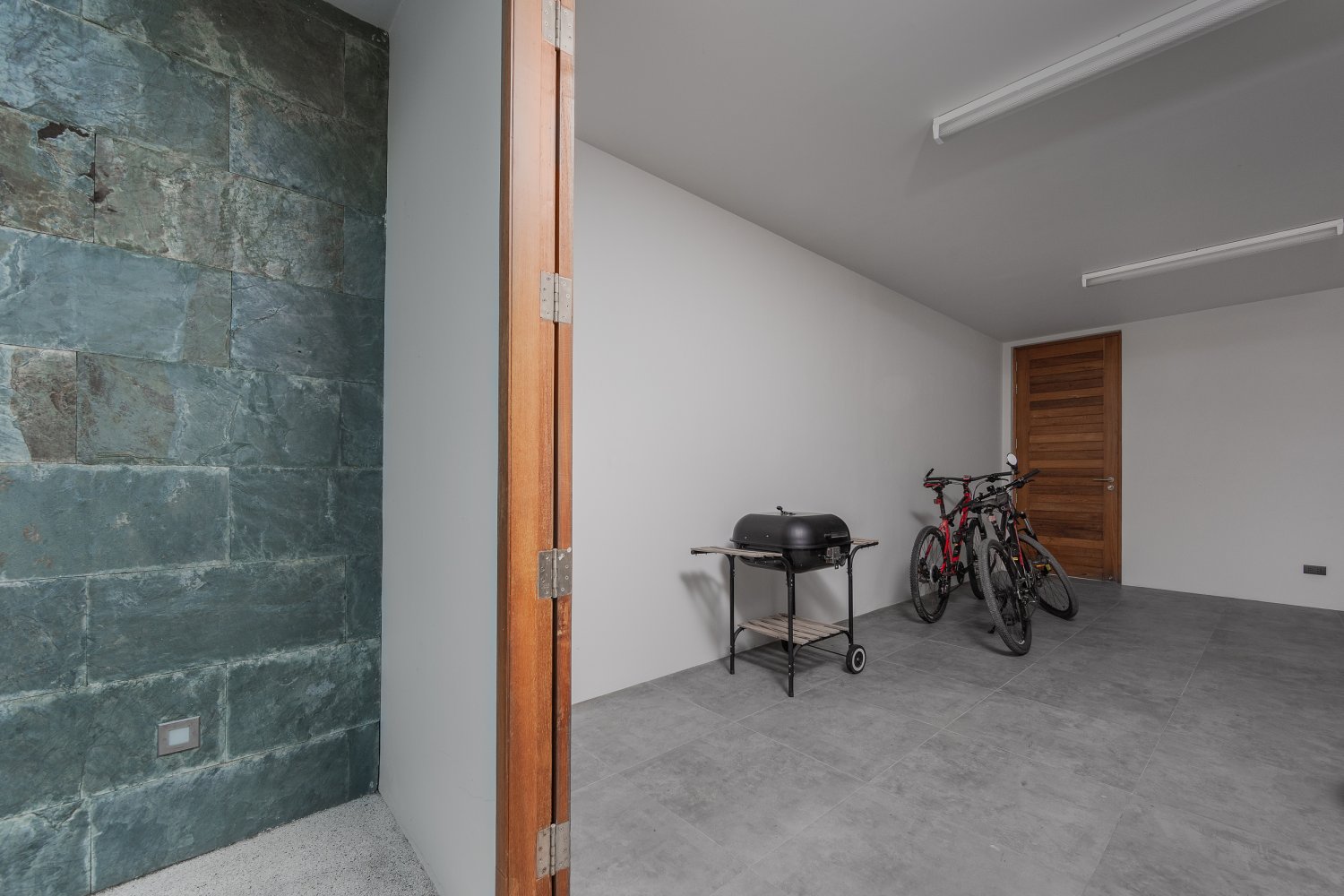 Property image - full photo 114