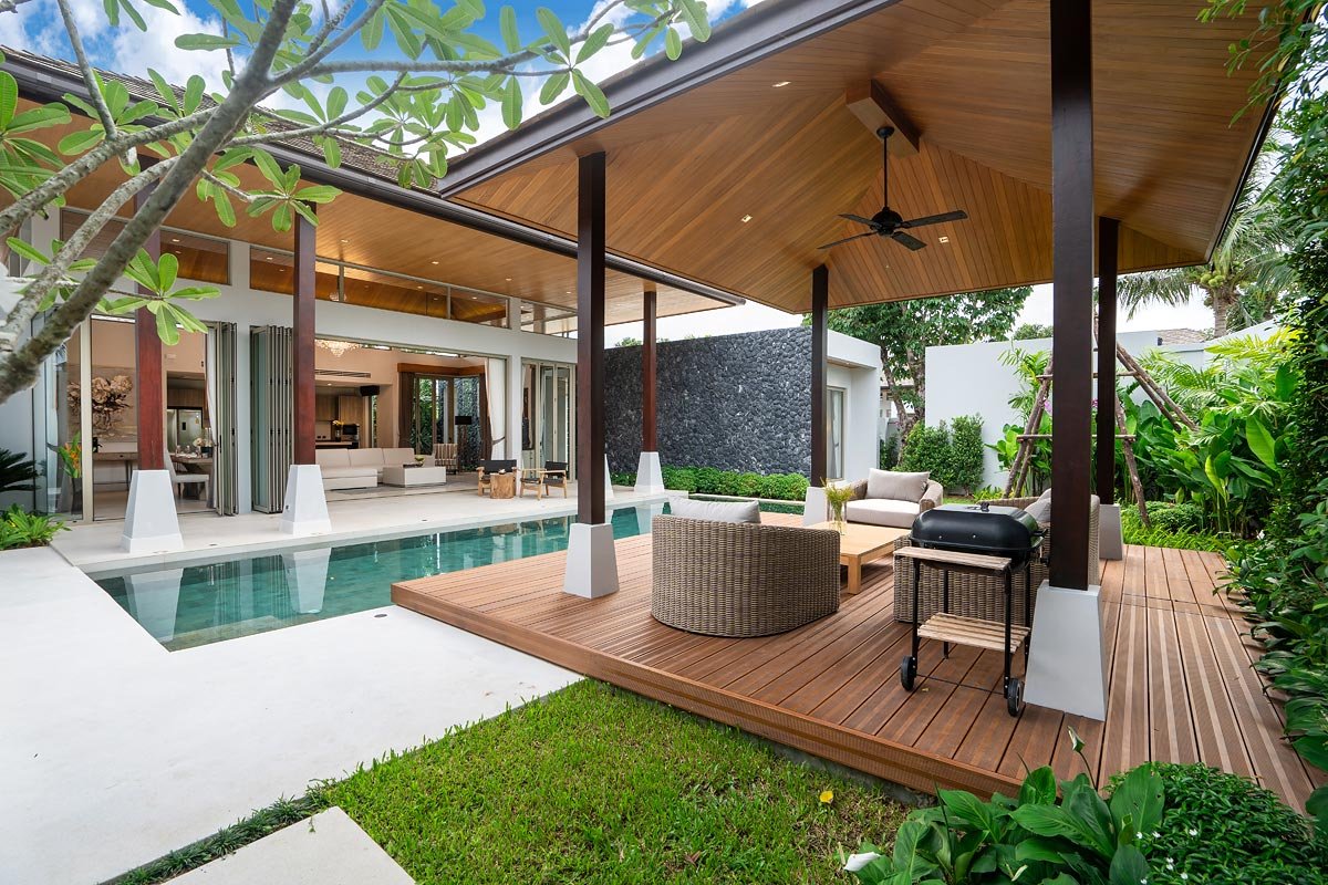 Property image - full photo 2