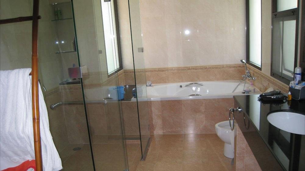 Property image - full photo 13