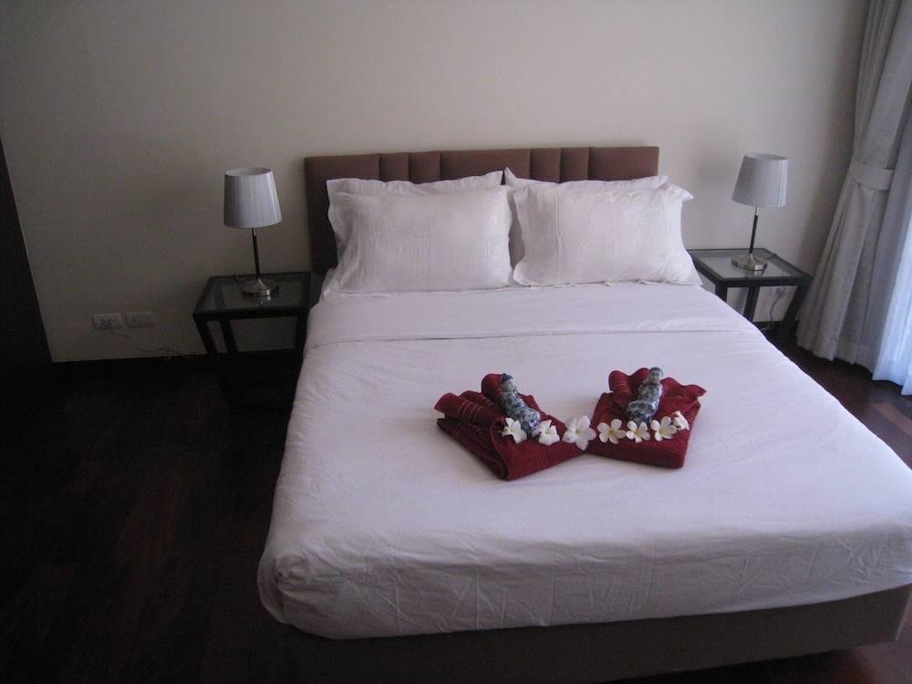 Property image - full photo 33