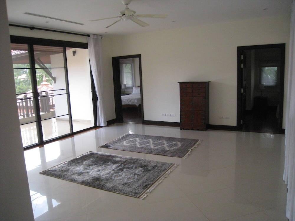 Property image - full photo 29