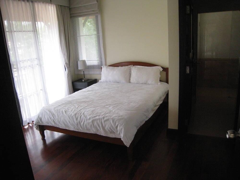 Property image - full photo 44