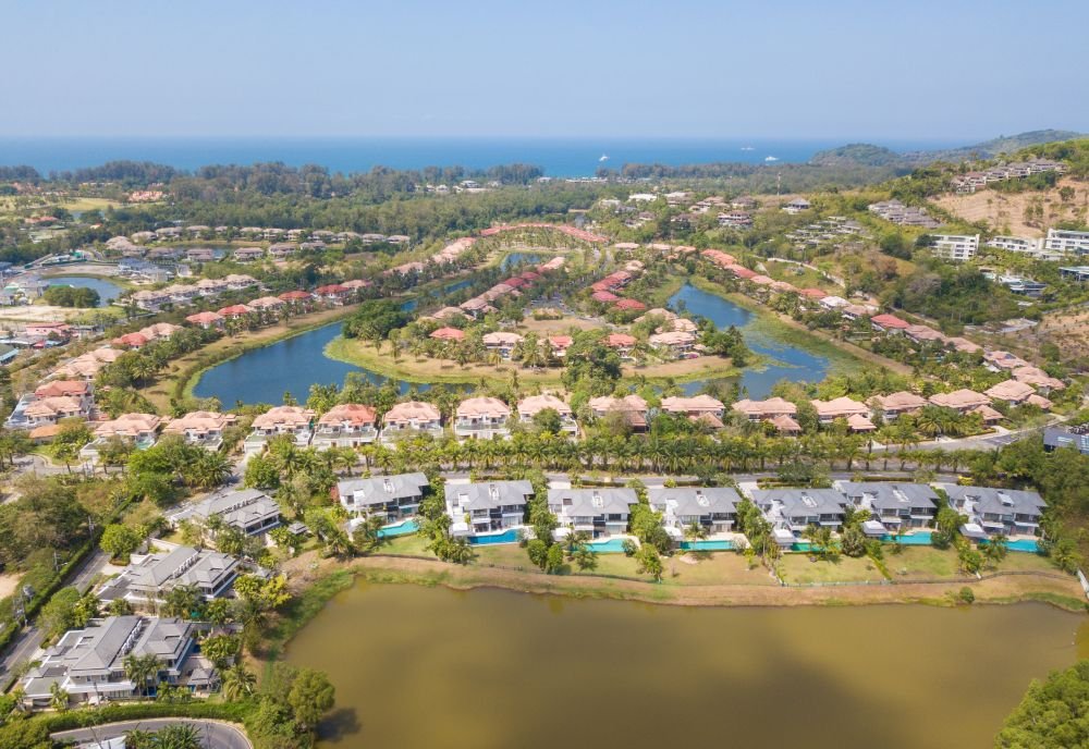 Property image - full photo 12