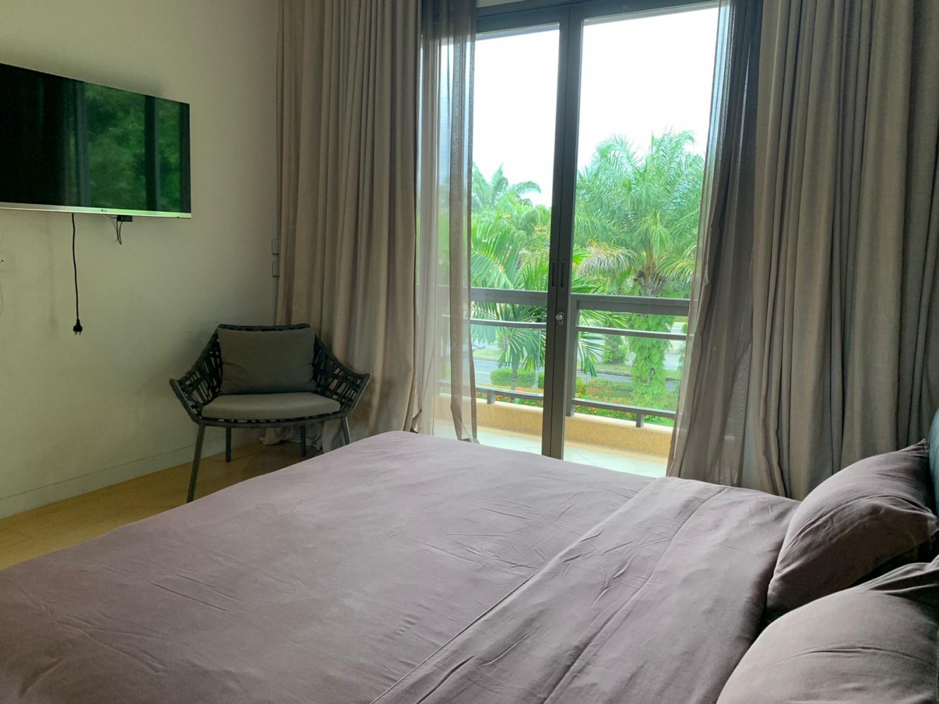 Property image - full photo 36