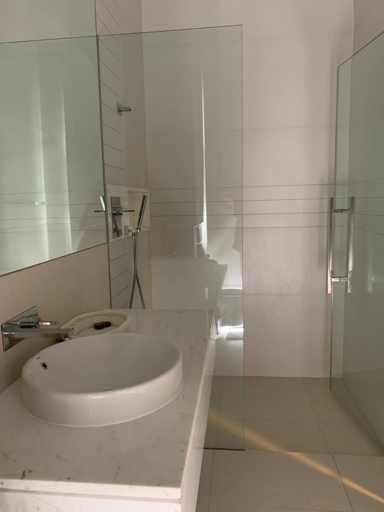 Property image - full photo 38