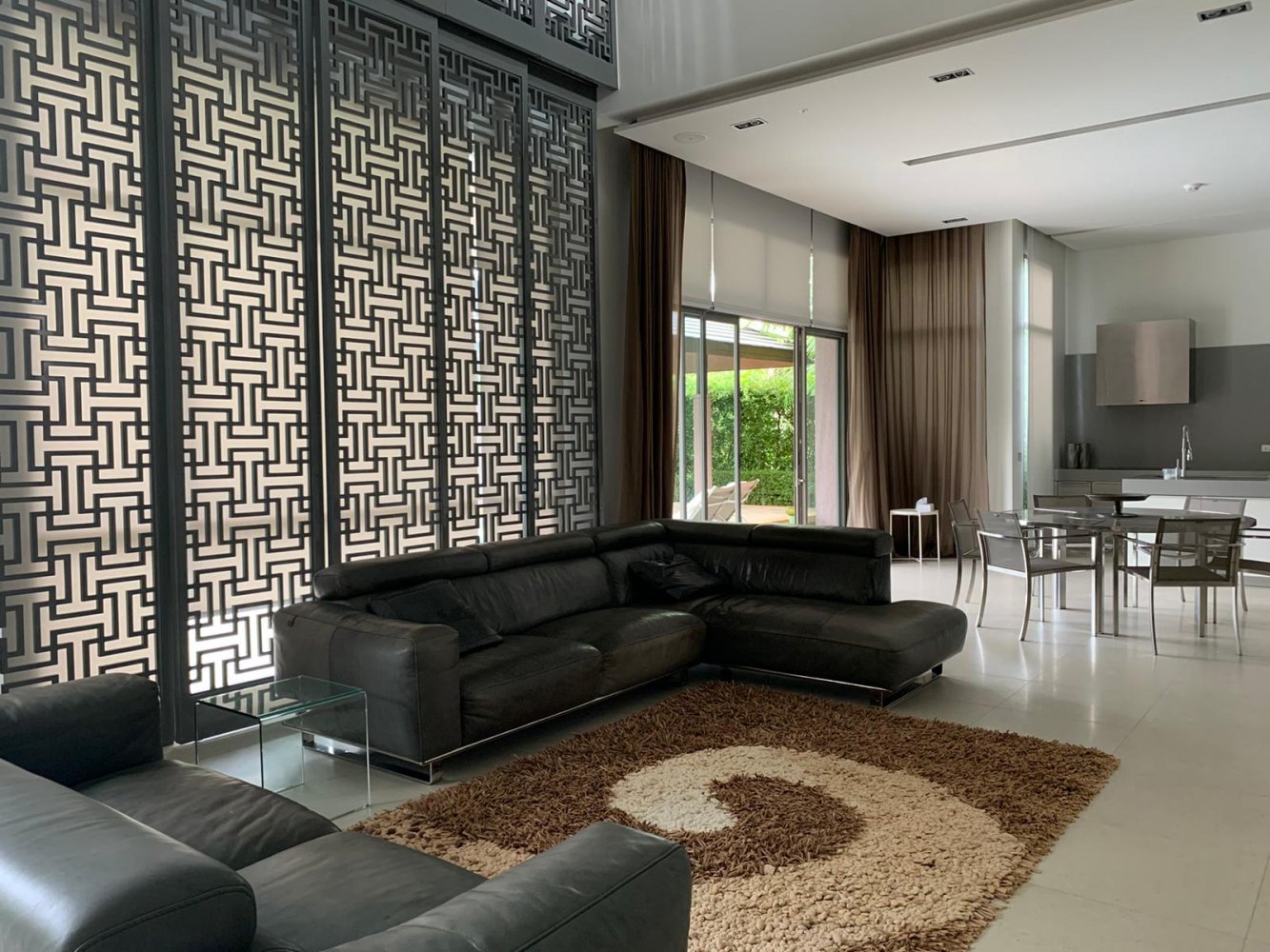 Property image - full photo 32