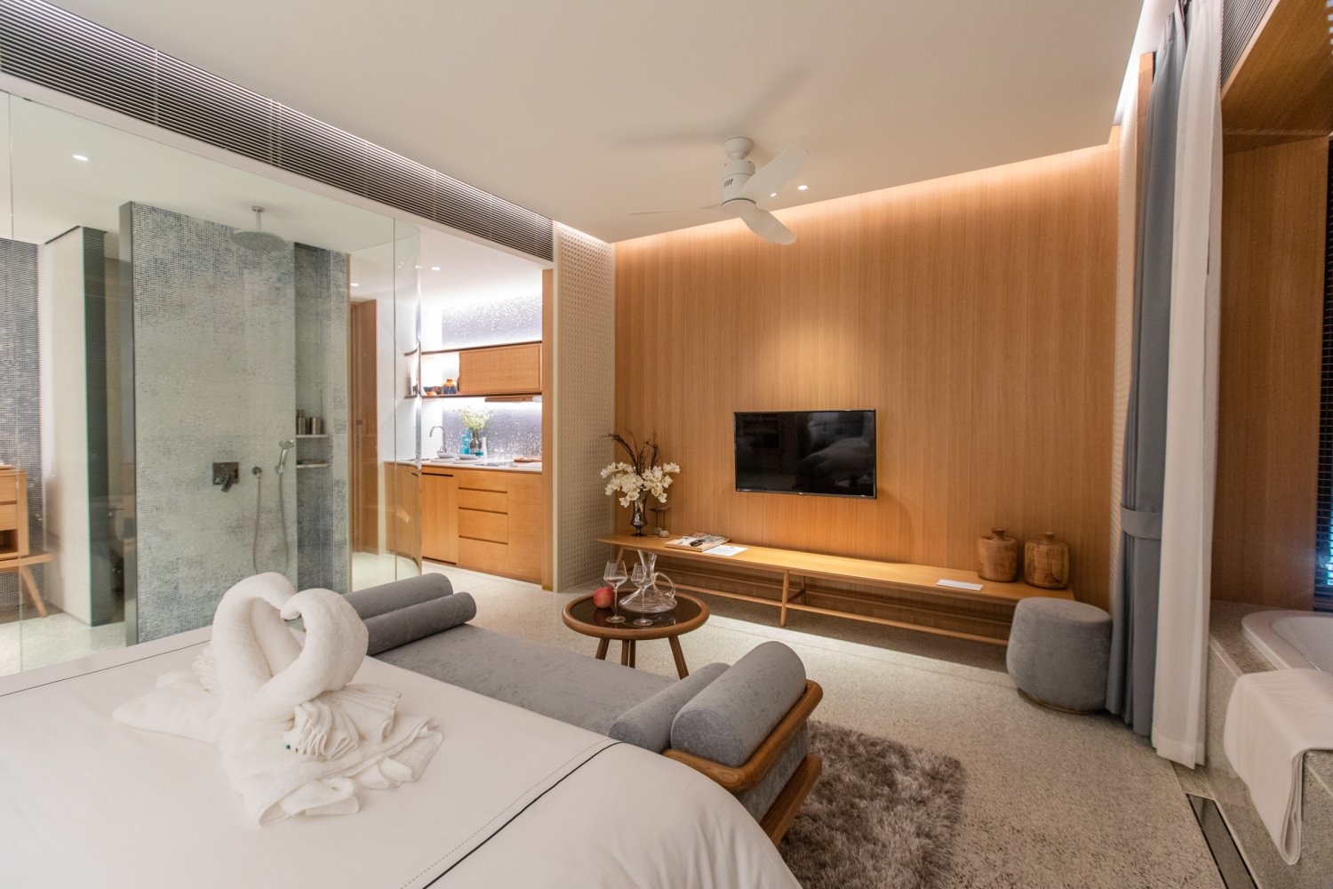 Property image - full photo 11