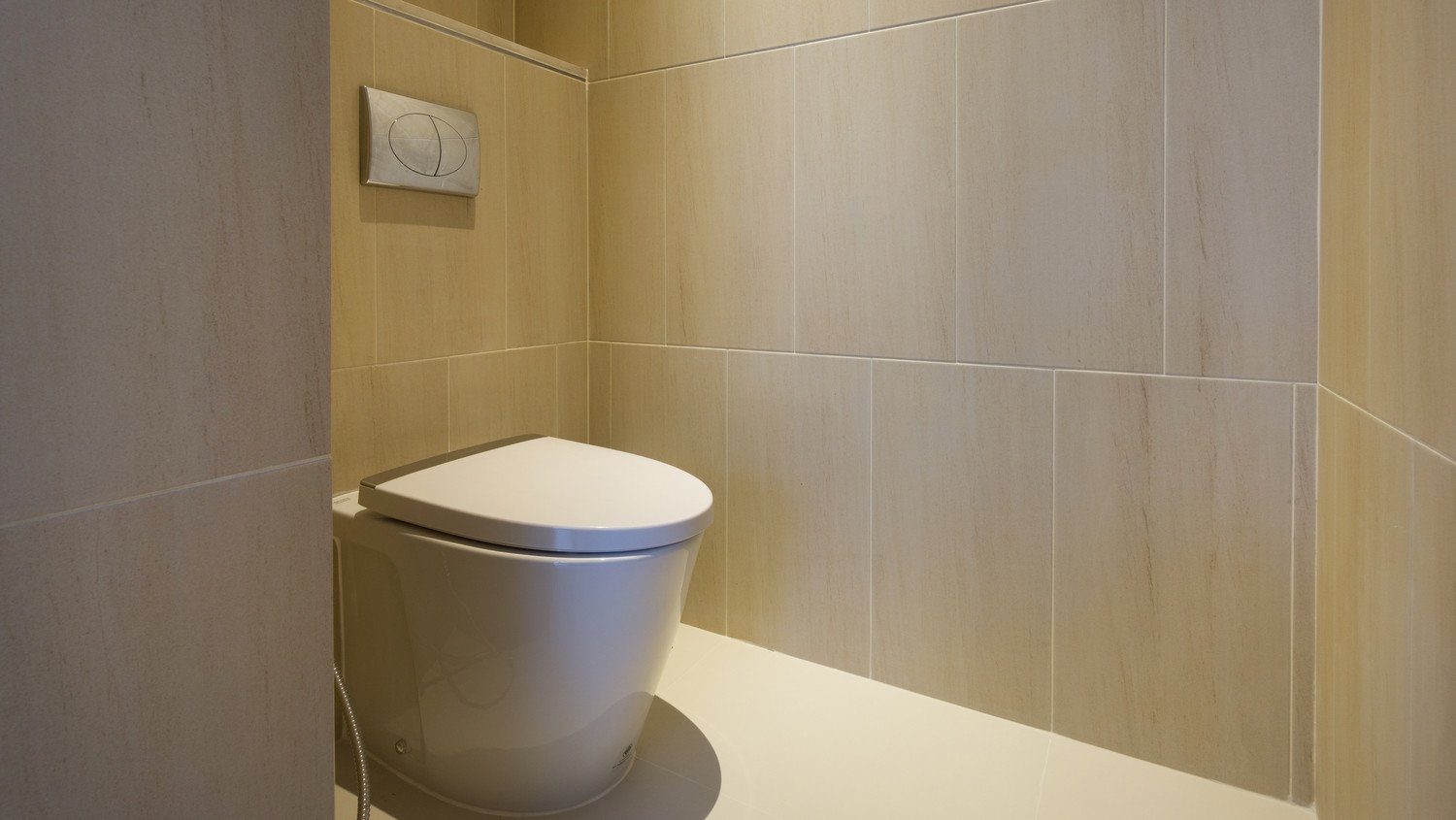 Property image - full photo 15
