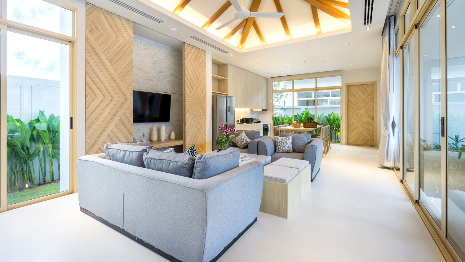 Property image - full photo 8