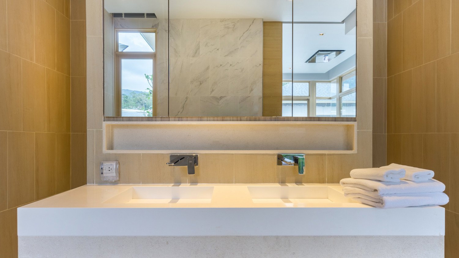 Property image - full photo 14