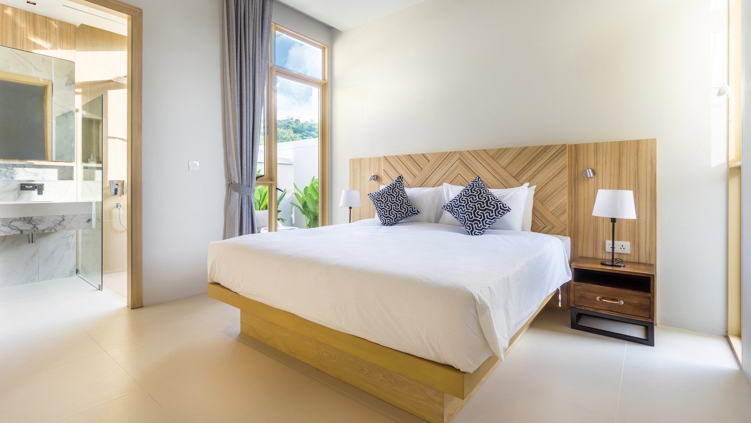 Property image - full photo 18