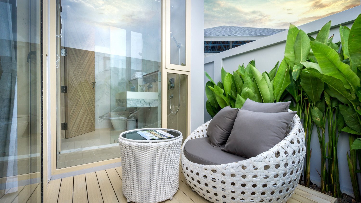 Property image - full photo 10