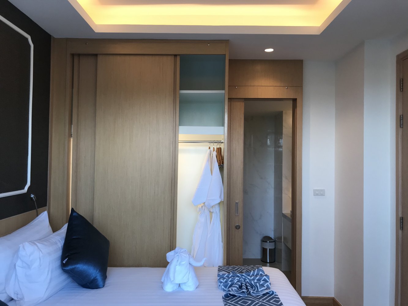 Property image - full photo 7