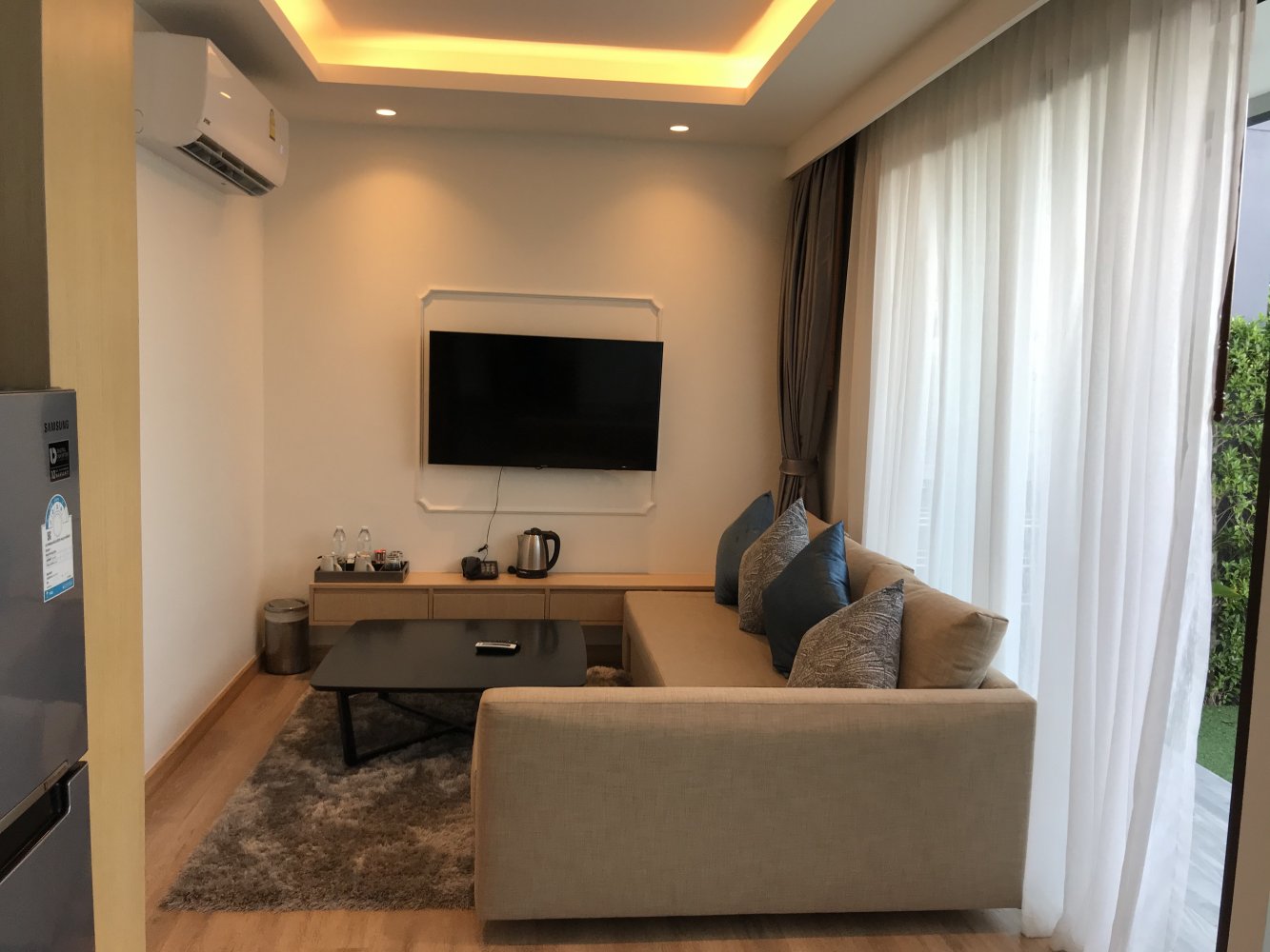 Property image - full photo 13