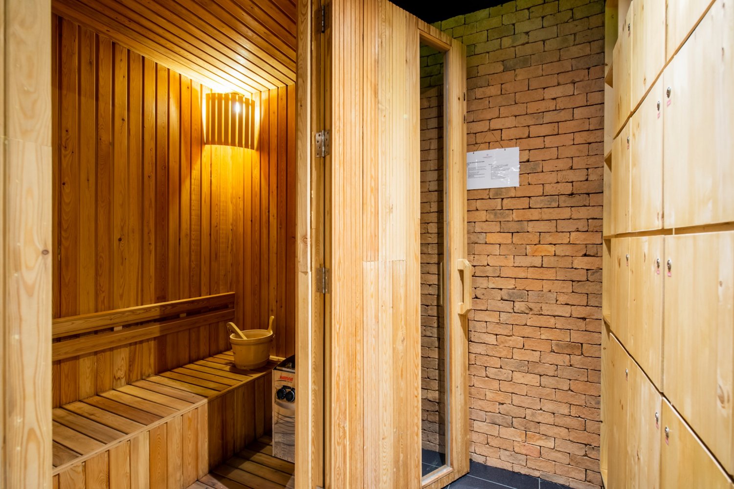 Property image - full photo 15