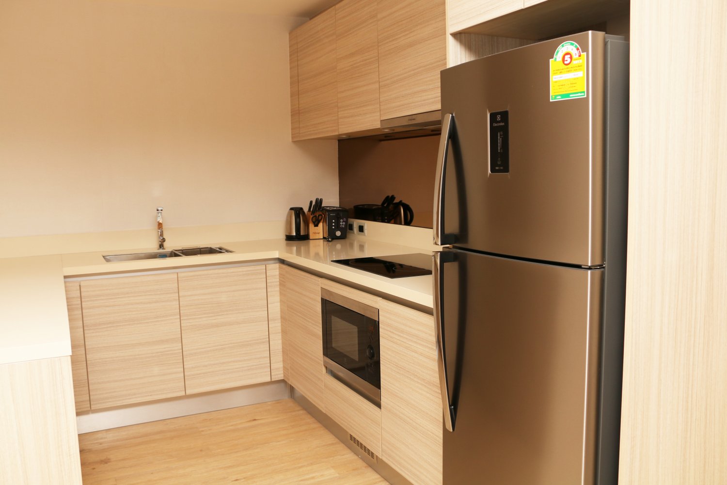 Property image - full photo 15