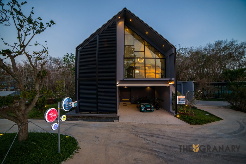 Property image - full photo 4
