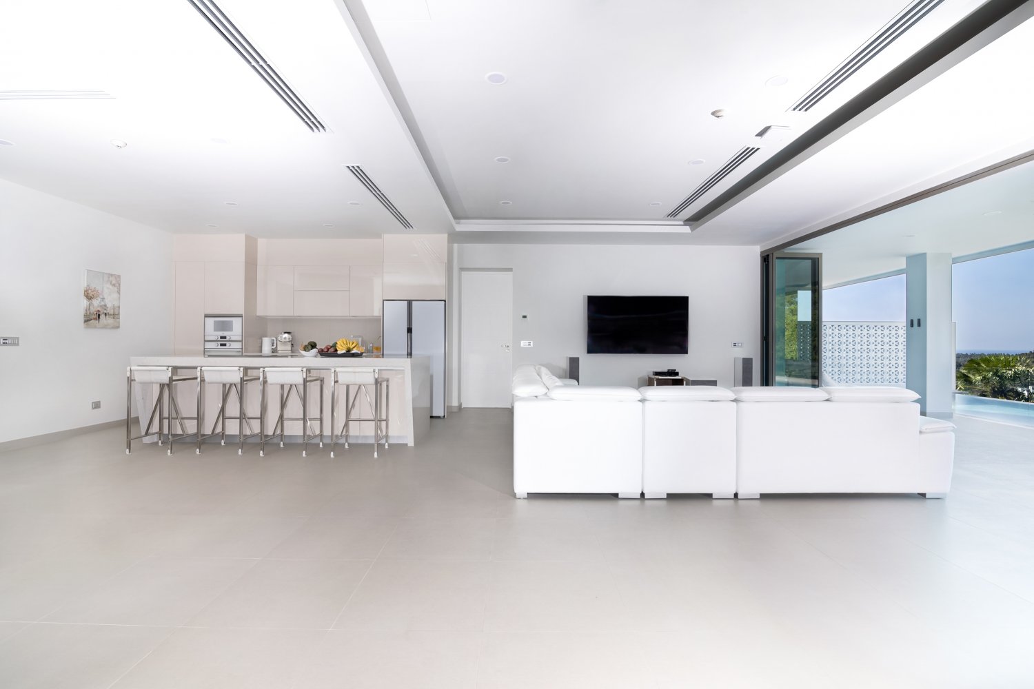 Property image - full photo 11