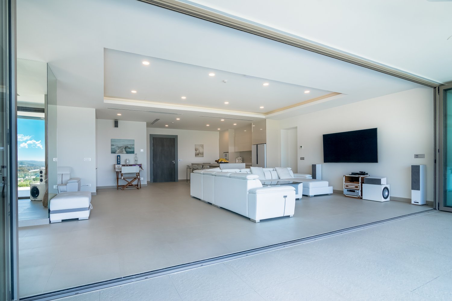 Property image - full photo 12