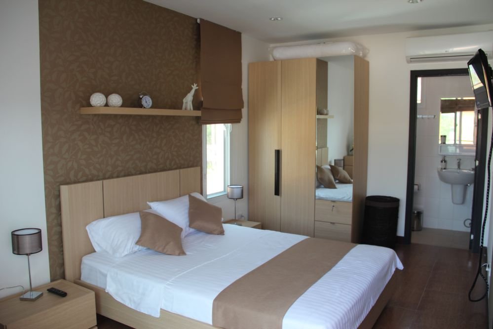 Property image - full photo 20