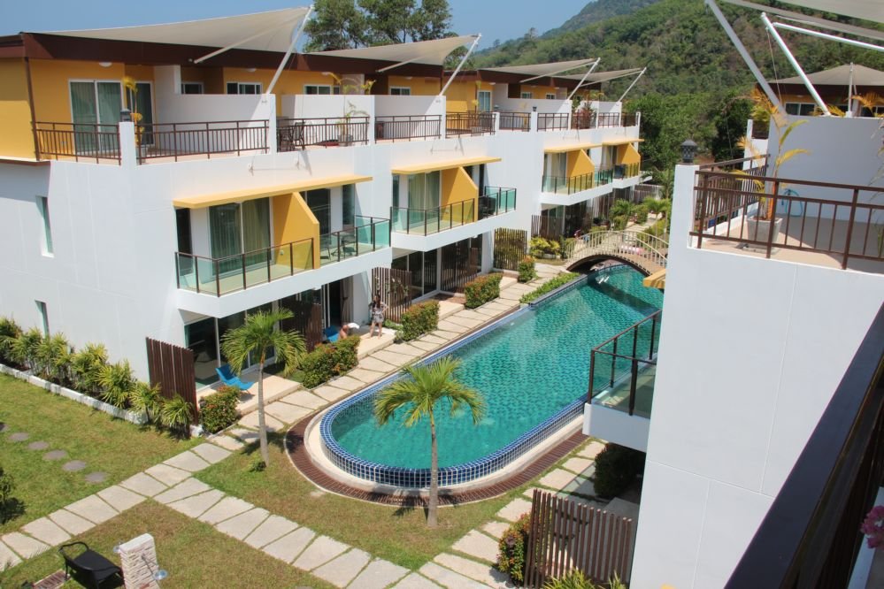 Property image - full photo 8