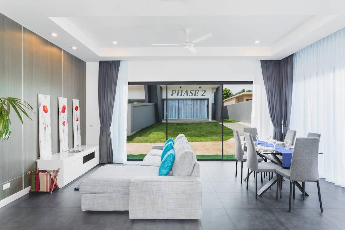 Property image - full photo 2