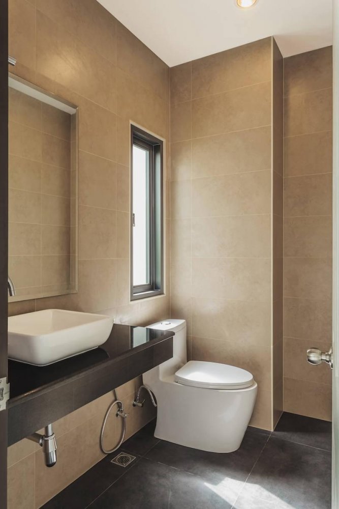 Property image - full photo 13