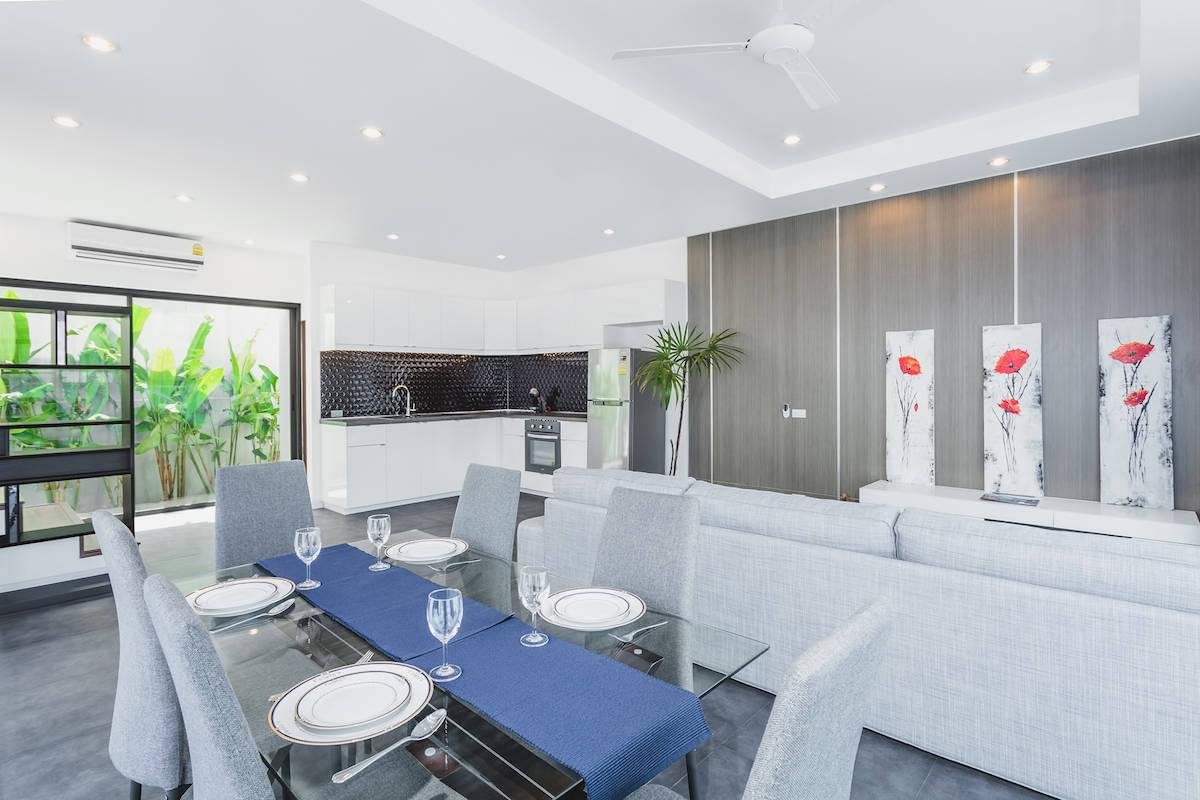 Property image - full photo 6
