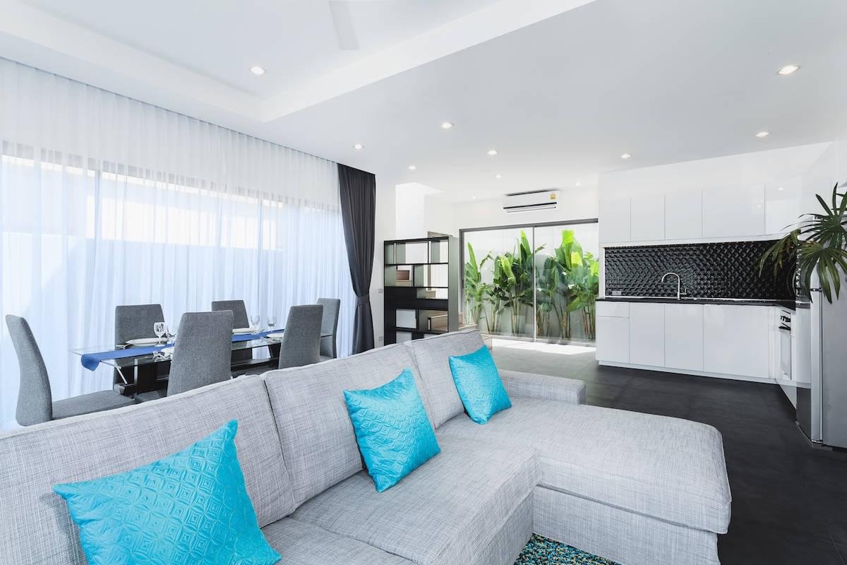 Property image - full photo 5