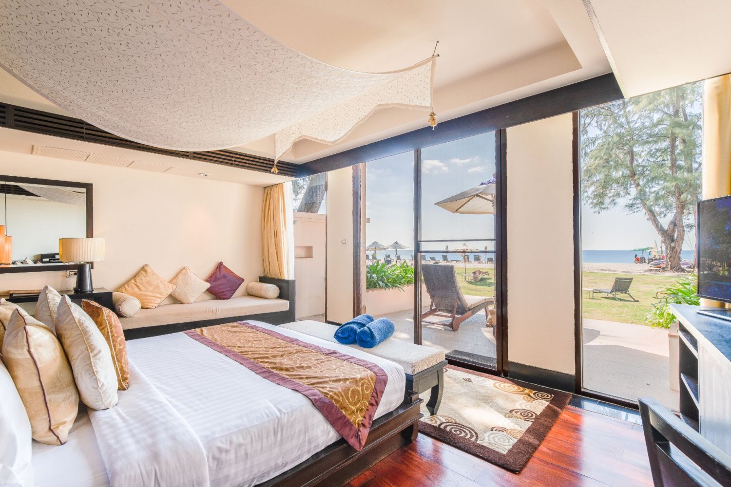 Property image - full photo 45