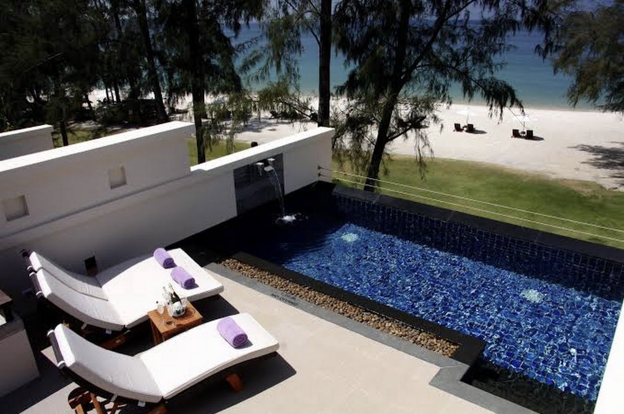Property image - full photo 6