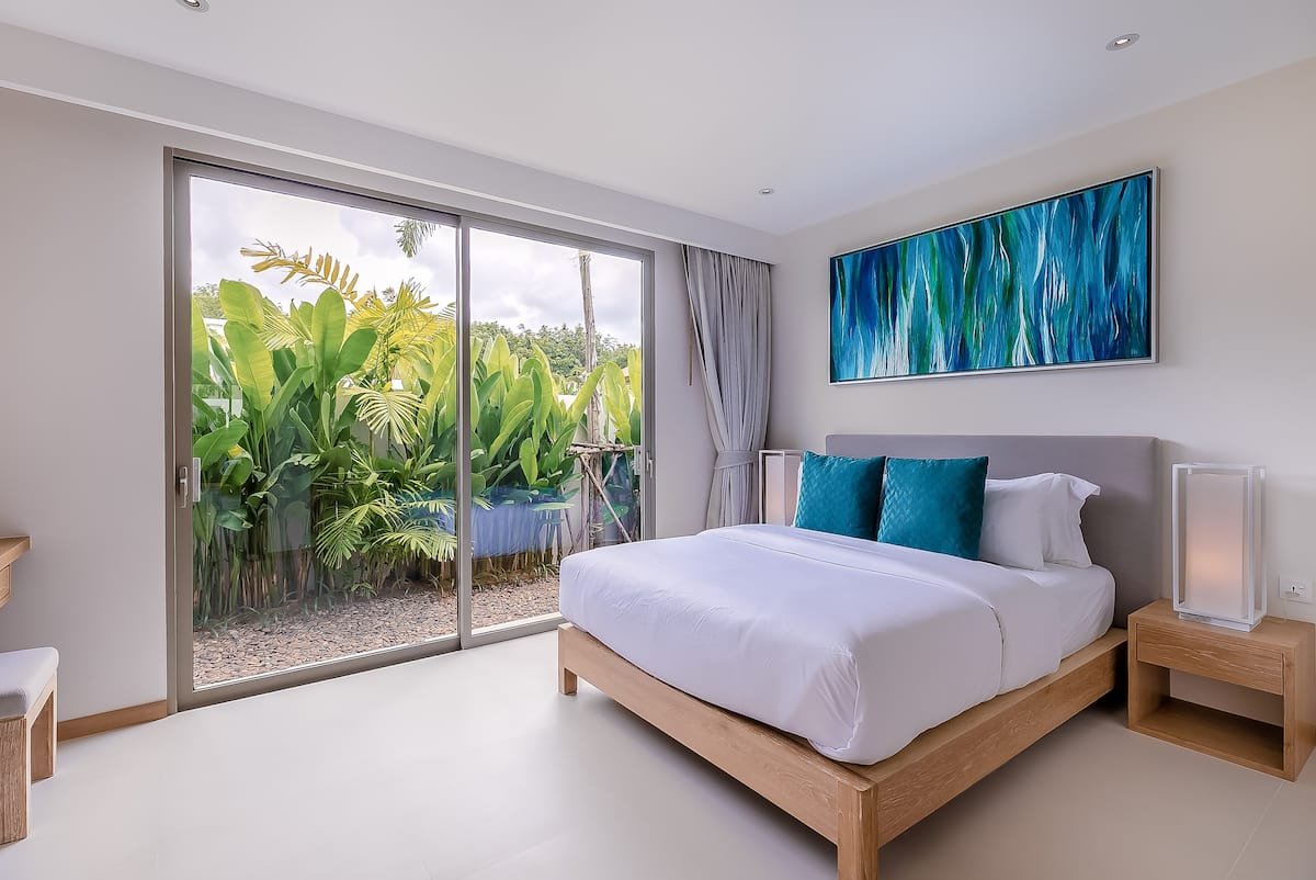 Property image - full photo 11