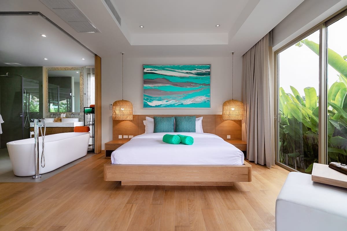 Property image - full photo 4