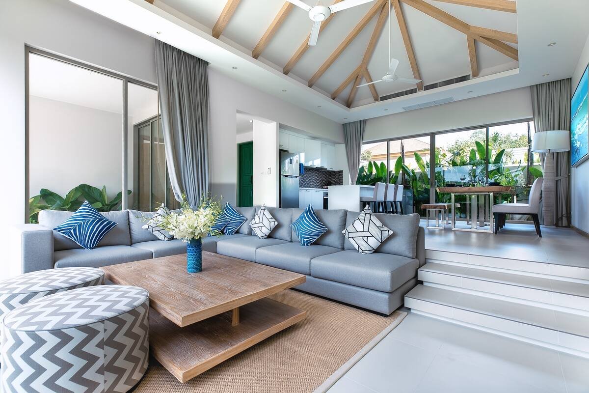 Property image - full photo 2