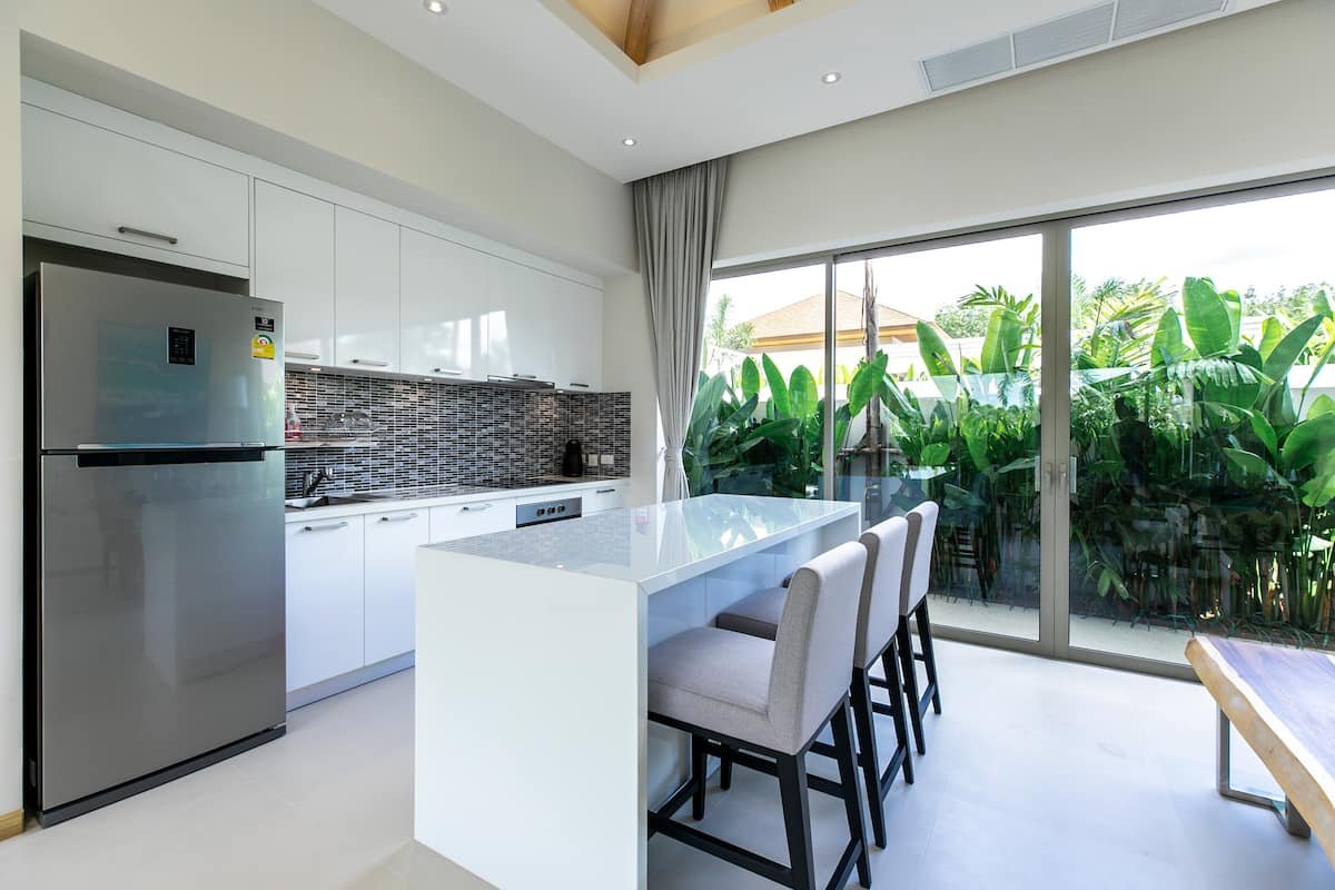 Property image - full photo 6