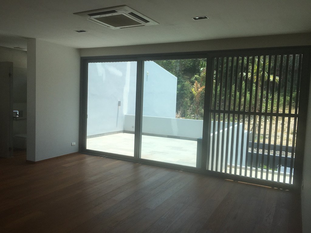 Property image - full photo 18