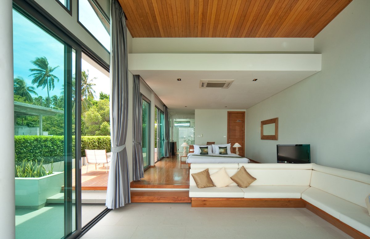 Property image - full photo 12