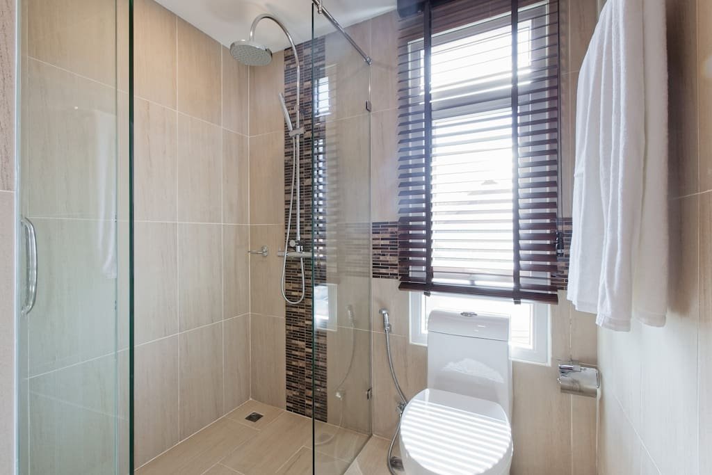 Property image - full photo 17