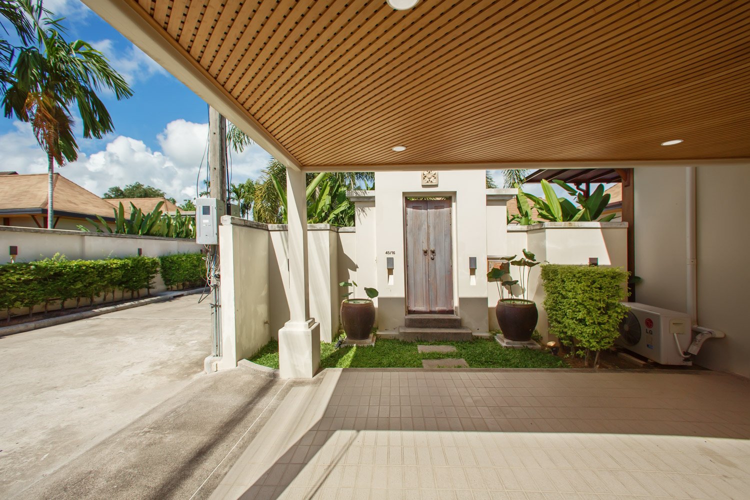 Property image - full photo 8